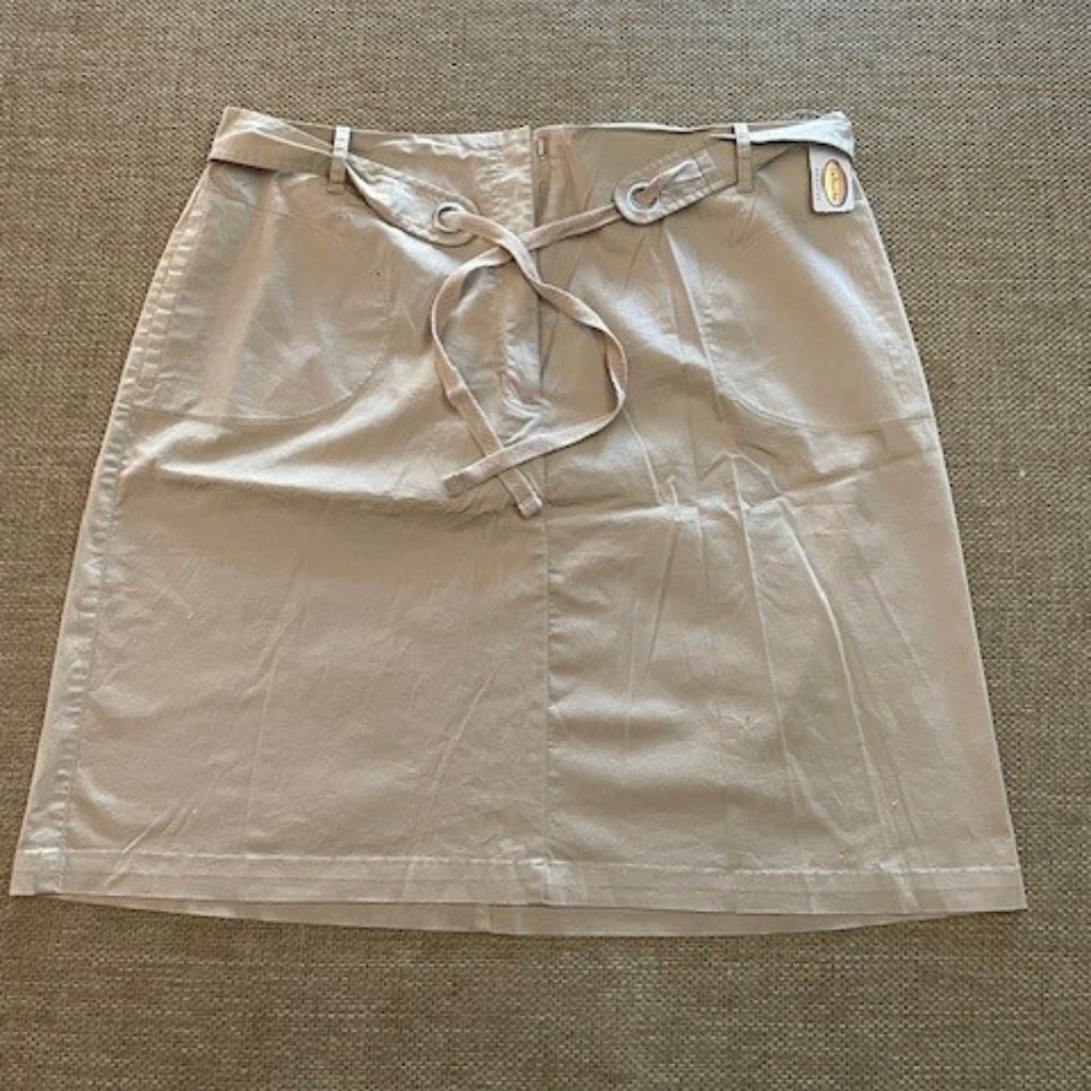 Talbots beige summer skirt